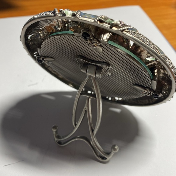 Vintage Collette et Cie 3" x3" Frame with Crystals - Picture 7 of 7